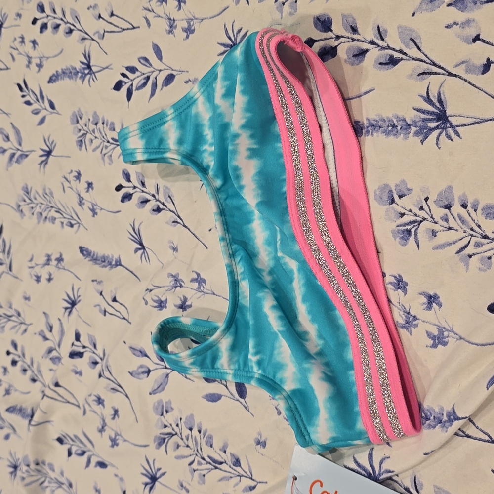 ❤️10/$10 New cat & jack swim top